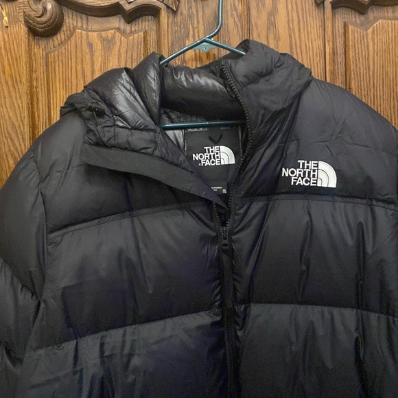 The North Face Jacket - Picture 4 of 17